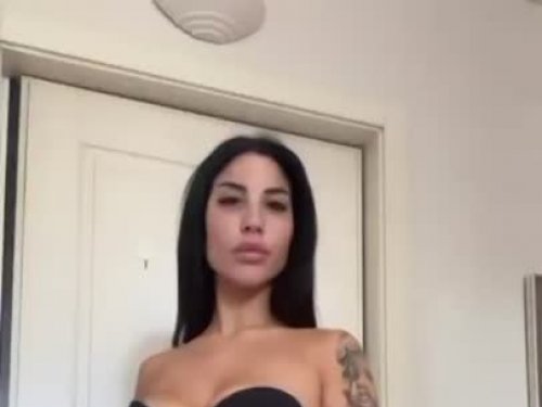 Vittoria Vip Escort escort in London offers Girlfriend Experience (GFE) services