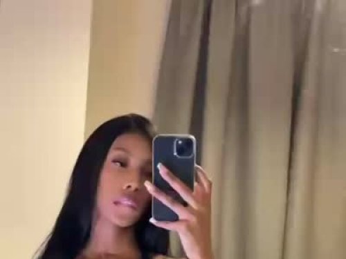 Luna escort in  offers Mamada sin condón
 services