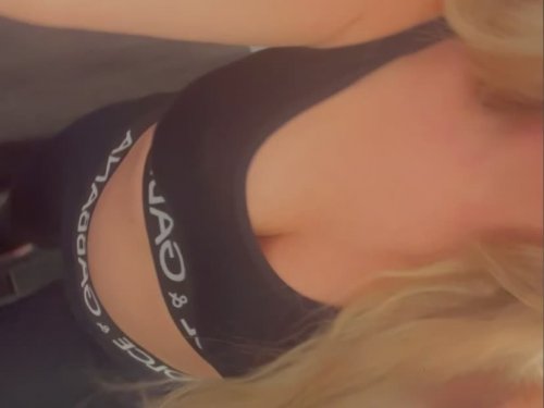 Sexy-Mistress-Dasha Completamente Natural escort in London offers Posição 69 services