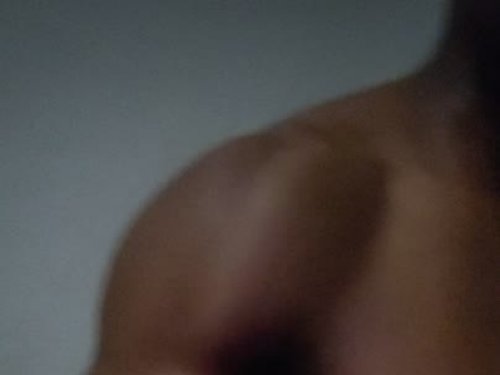 AHMED escort in Dubai offers Masaj erotic services