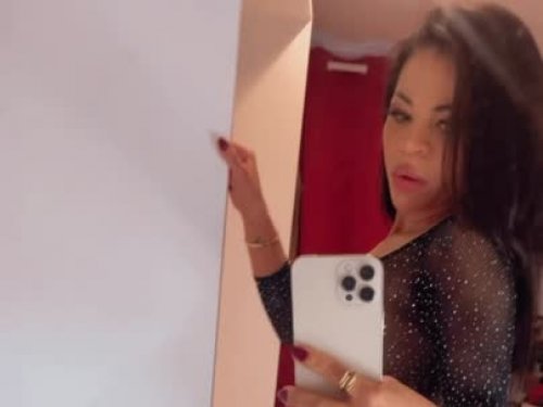 Suzannaa Vip Escort escort in Paris offers Fetish services