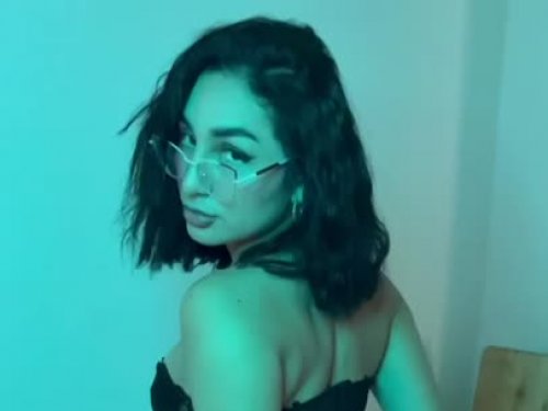 LINA Vip Escort escort in Brussels offers Blowjob mit Kondom services