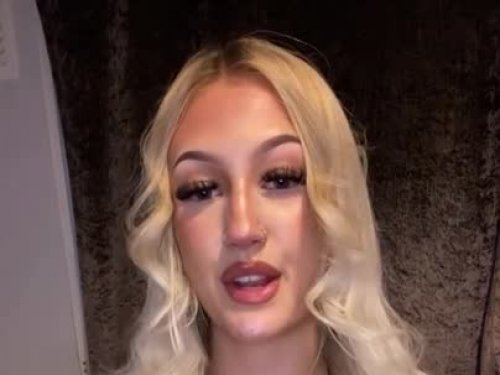 Vicki College Girl
 escort in Manchester offers Masaj erotic services