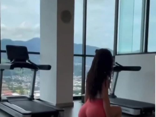 ANA-Pilates-FITNESS Vip Escort escort in Kuala Lumpur offers Experience 