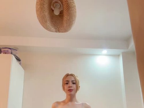 Prettycine Completamente Naturale escort in Manila offers Sborrata in faccia services