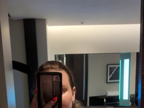 Curvy-European-Lady Entièrement Naturelle escort in Bangkok offers Embrasse selon affinités services