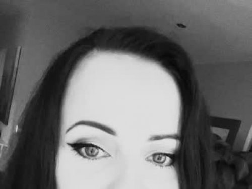 Cindy-Lane escort in Paris offers Intimmassage services